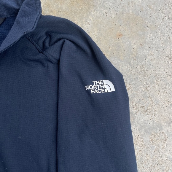 North Face LS Quarter Zip - Picture 2 of 7